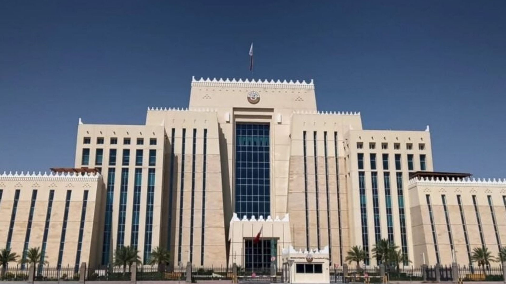 মধ্যপ্রাচ্য সংঘাত: সব ধরনের ভিসার মেয়াদ এক মাস বাড়ালো কাতার