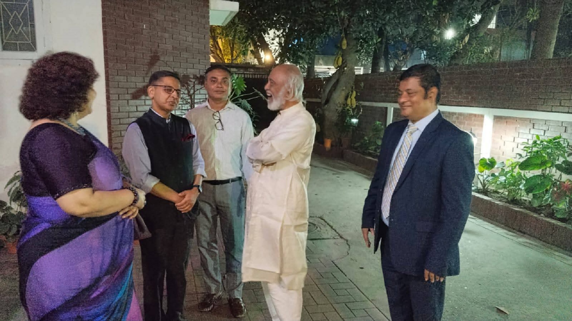 মঈন খানের বাসায় যুক্তরাষ্ট্র ও ভারতসহ ৭ দেশের রাষ্ট্রদূতের নৈশভোজ