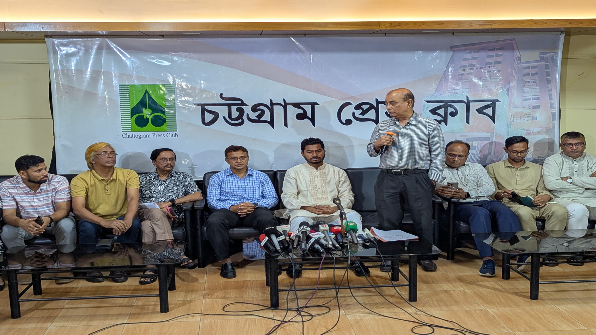 হত্যা-চাঁদাবাজি বন্ধে যৌথ বাহিনীর অভিযান দাবি নুরের