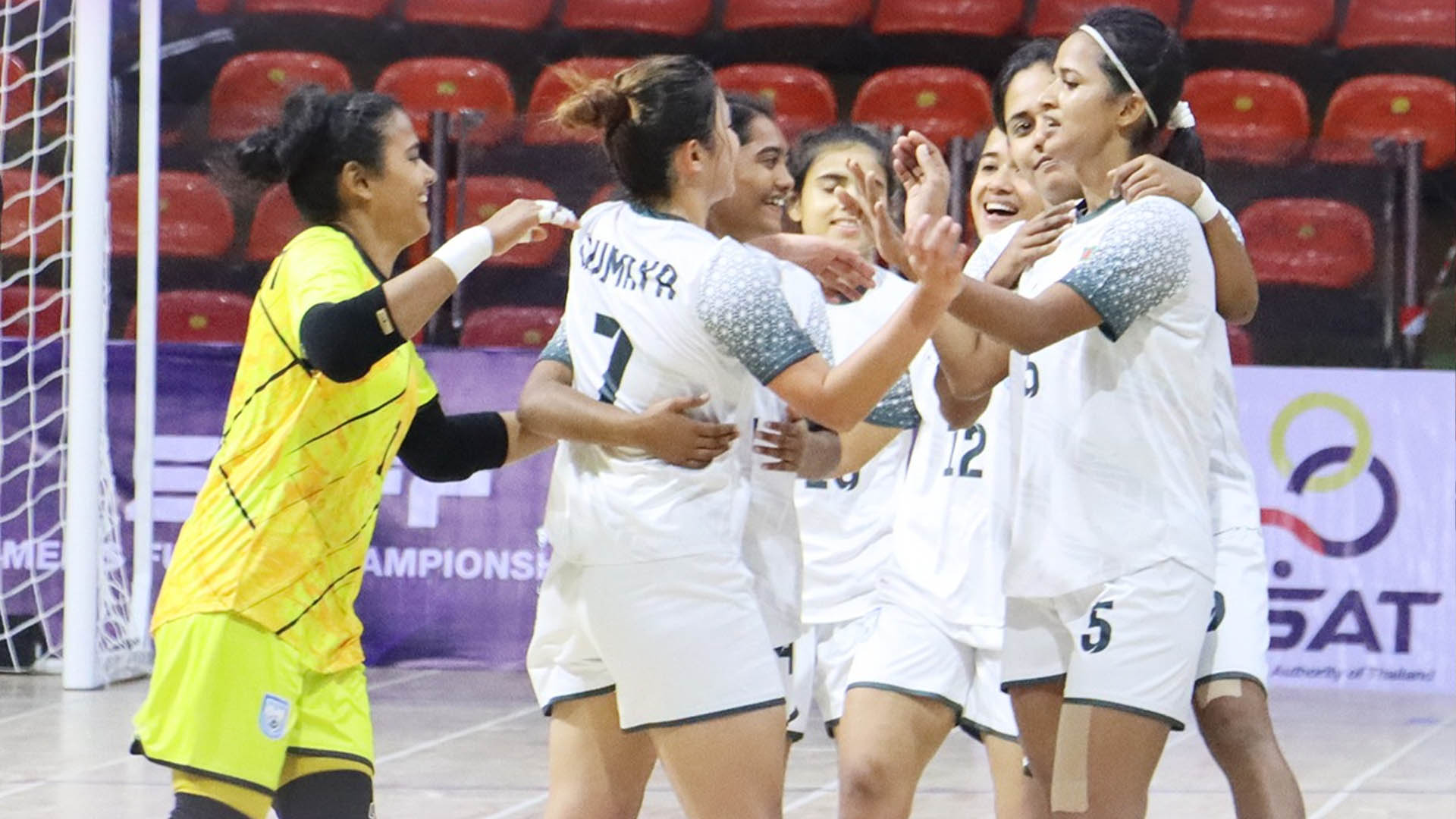 মালদ্বীপকে ১৪-২ গোলে উড়িয়ে সাফ ফুটসাল চ্যাম্পিয়ন বাংলাদেশ