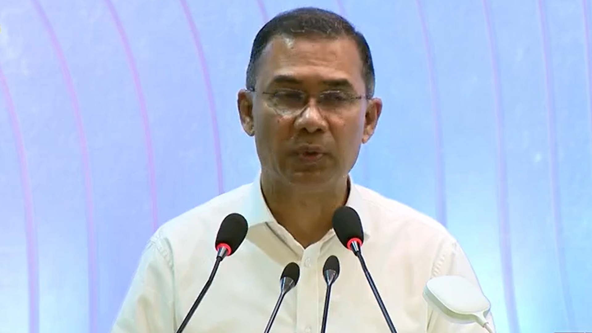 ২০ বছর পর দিনাজপুরে যাচ্ছেন প্রধানমন্ত্রী, করবেন নানা-নানির কবর জিয়ারত