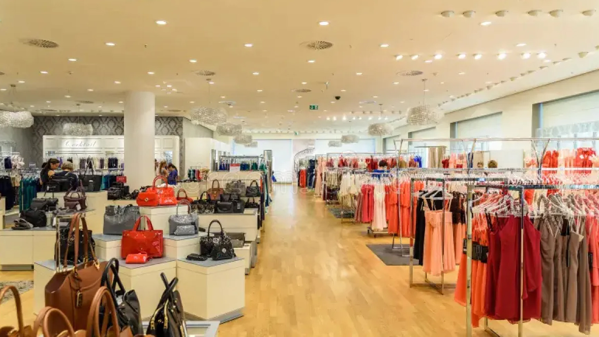 শপিং মল ও দোকানপাট সন্ধ্যা ৬টা পর্যন্ত খোলা থাকবে: মন্ত্রিপরিষদ সচিব