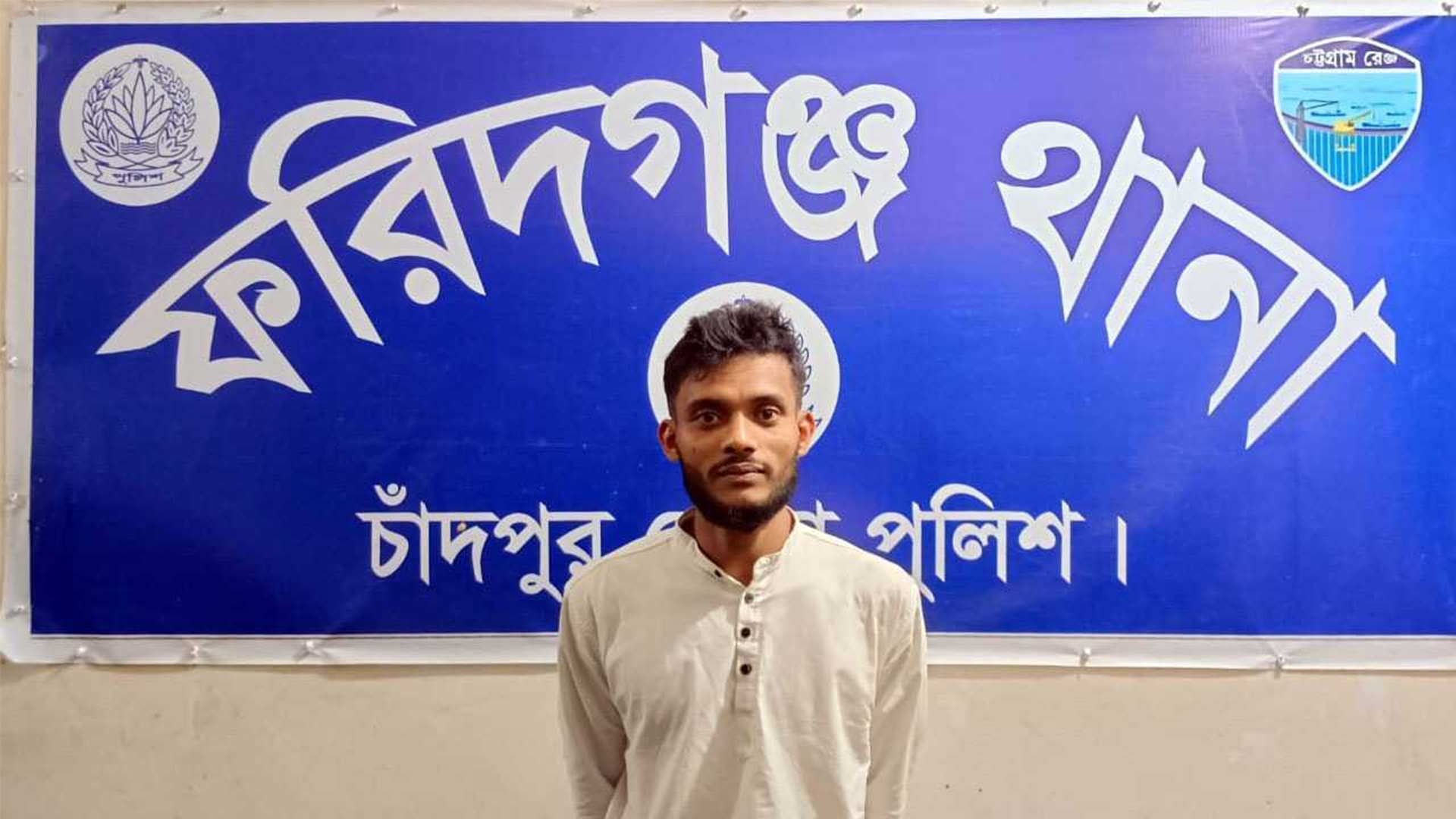 ফরিদগঞ্জে গৃহবধূকে দলবদ্ধ ধর্ষণ, গ্রেফতার যুবক