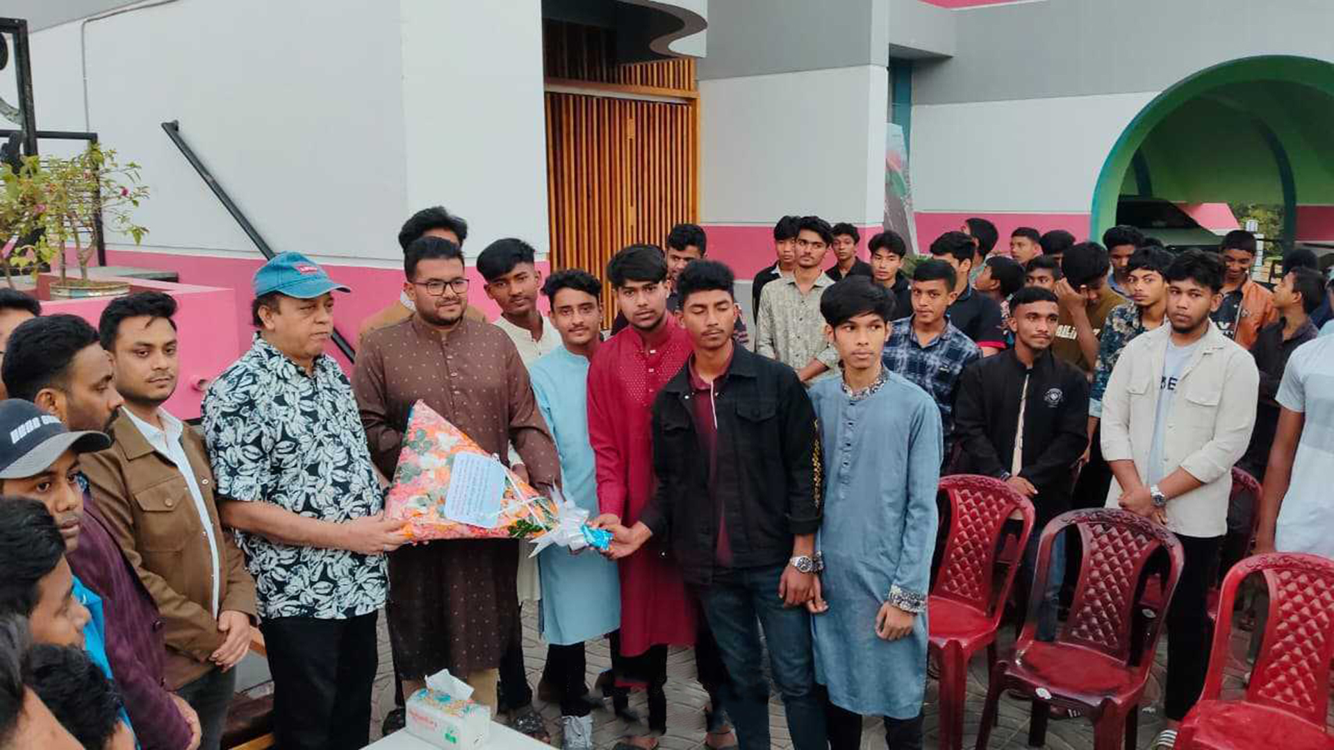 অর্ধশতাধিক নেতাকর্মী নিয়ে ছাত্রদলে যোগ দিলেন শিবির নেতা রুবেল