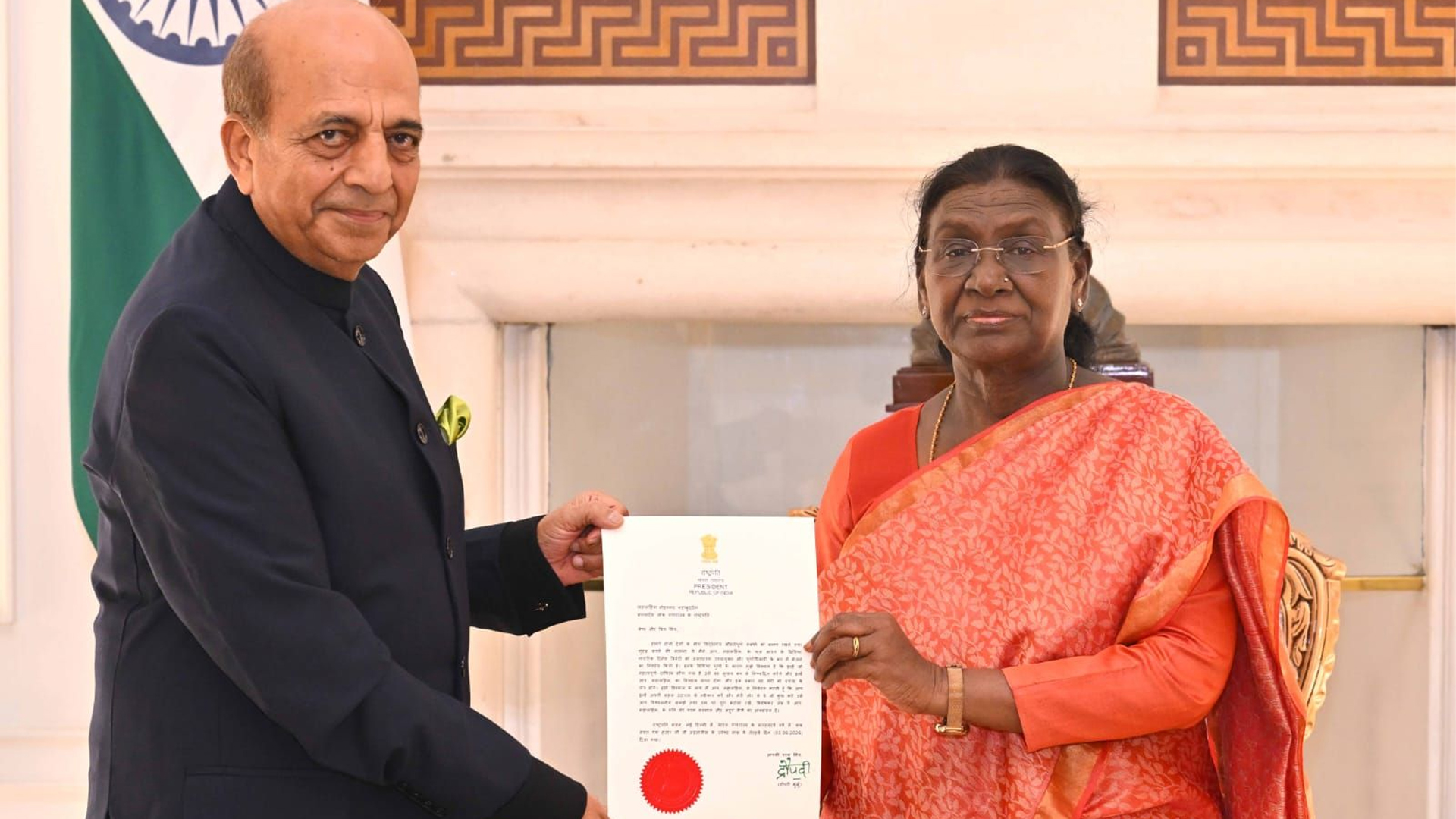 ঢাকায় আসার আনুষ্ঠানিক অনুমোদন পেলেন দীনেশ ত্রিবেদী