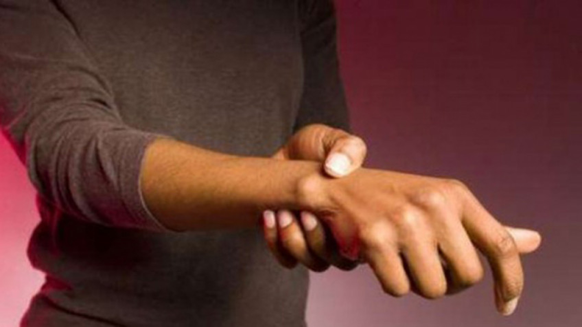 Rus pornosi: qizlar yigitlarni olib ketishadi