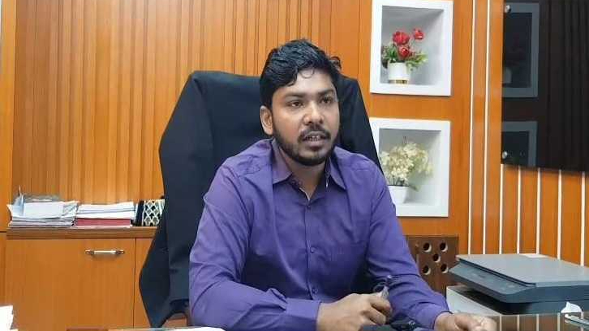 ভাই কেন বললেন, সবাই আমাকে সাধারণ মানুষ ভাববে: সাংবাদিককে এসিল্যান্ড