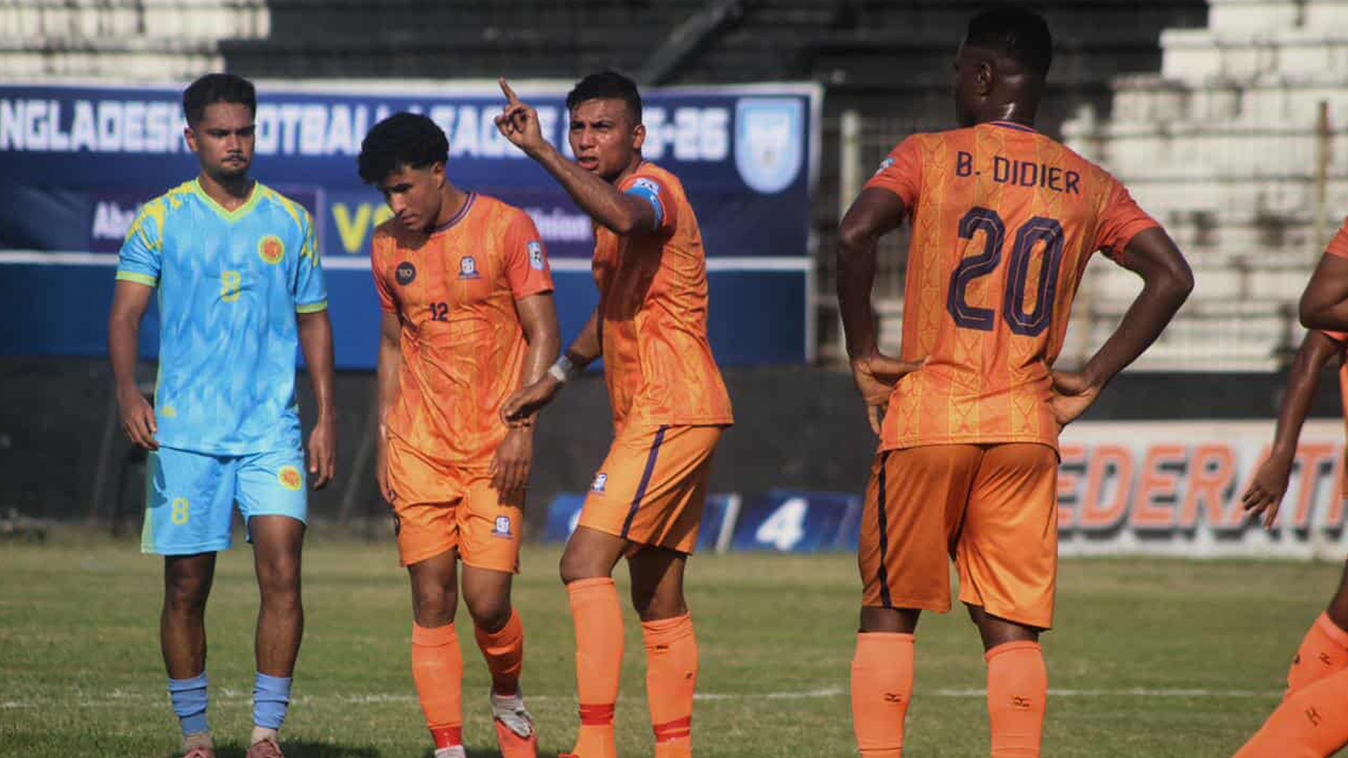 মোহামেডানের ড্রয়ের দিনে হারলো আবাহনী