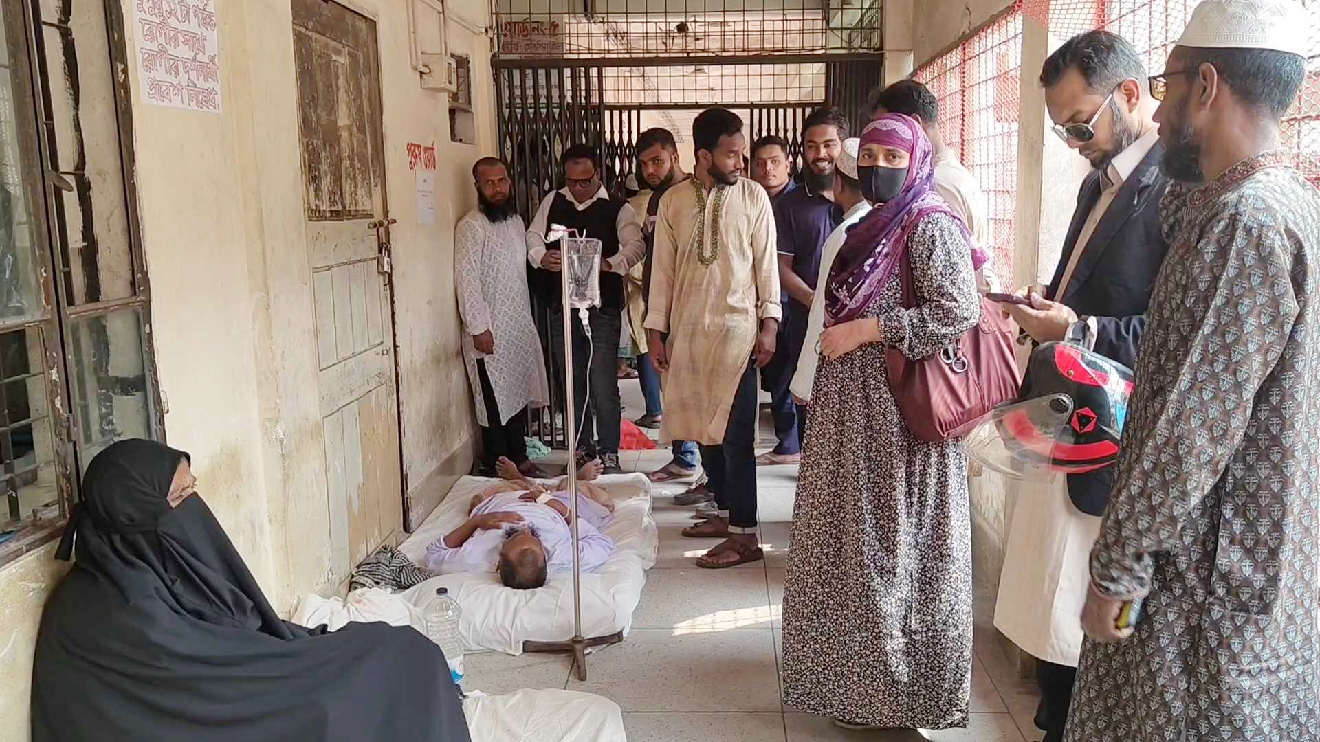 পিরোজপুরে একই পরিবারের ৩ সদস্যকে অজ্ঞান করে ঘরে লুটপাট