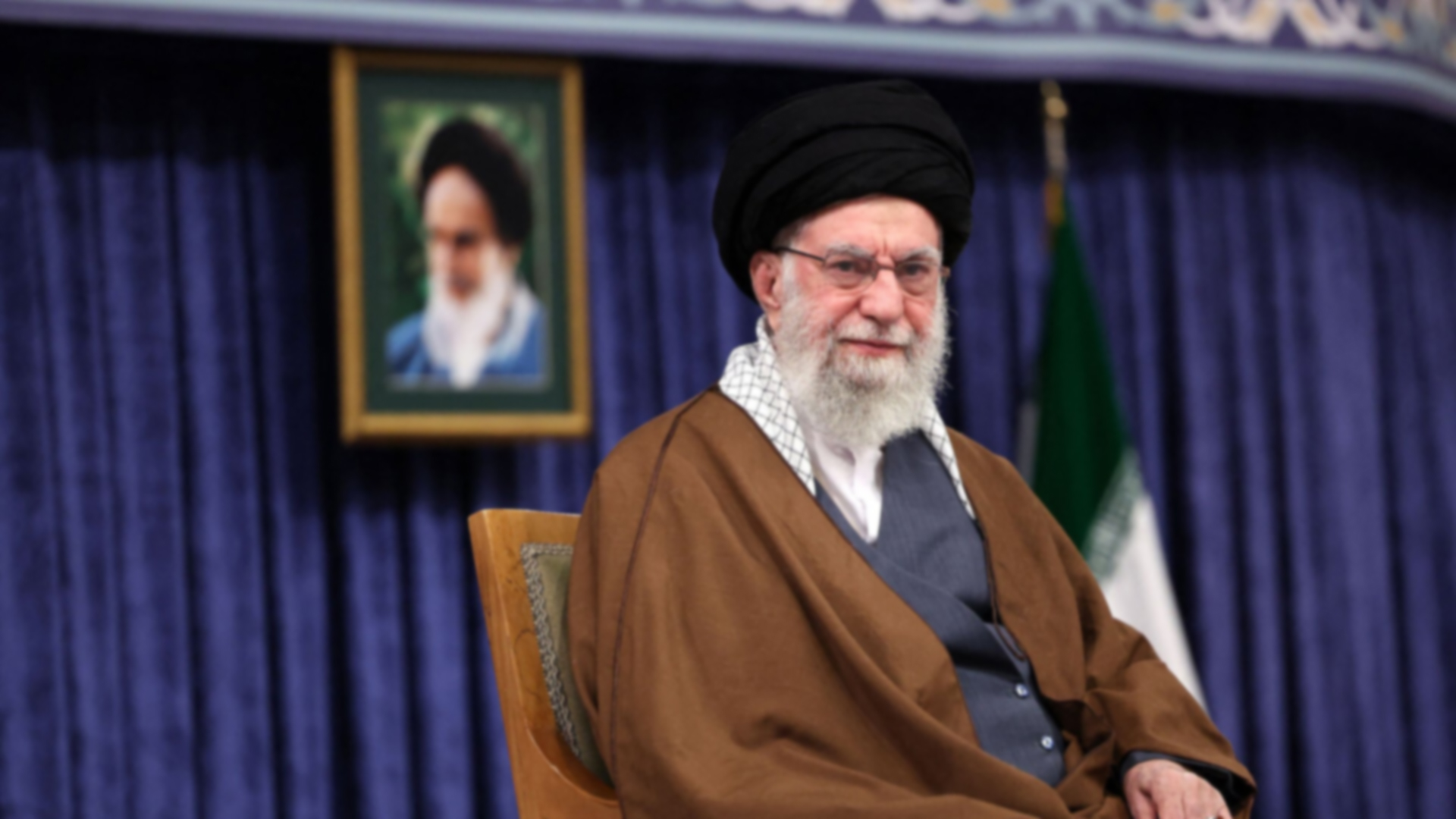 সর্বোচ্চ নেতা খামেনিকে লক্ষ্য করে হামলা চেষ্টা হতে পারে, সতর্কবার্তা ইরানের