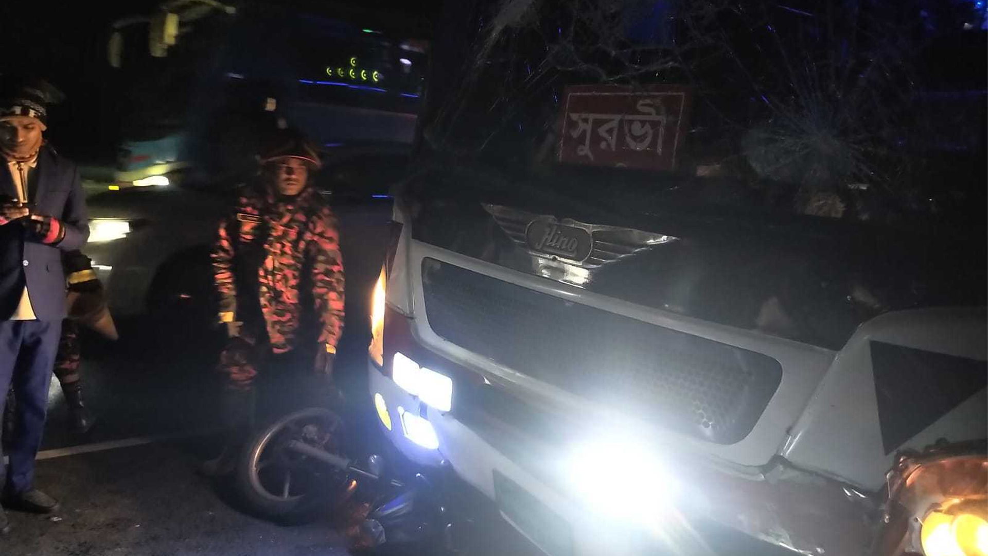 ঢাকা-মাওয়া এক্সপ্রেসওয়েতে বাসের ধাক্কায় মোটরসাইকেলের ২ আরোহী নিহত