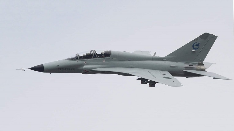 Xotiningizning emchaklarini yalang