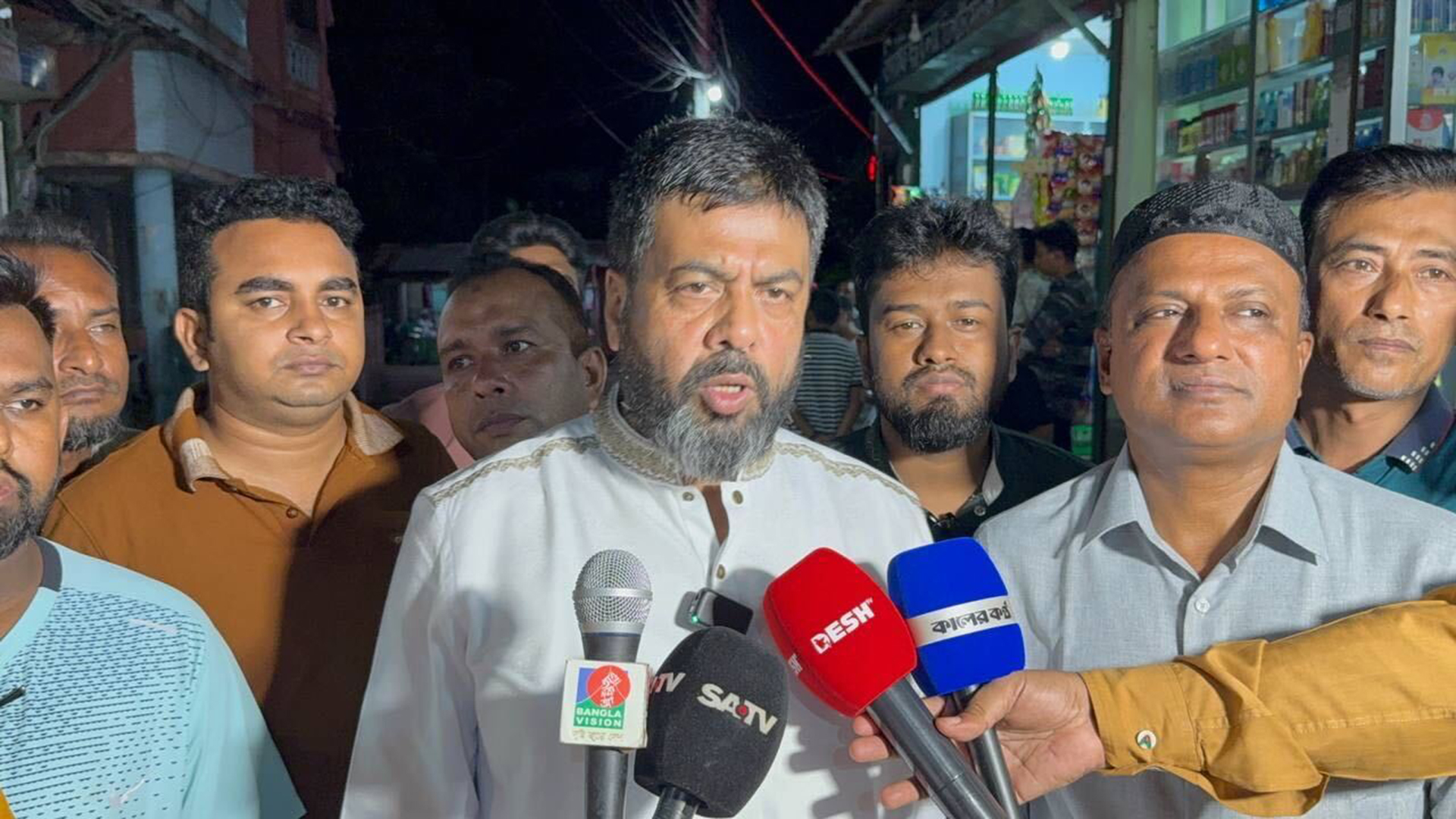 আলোচনায় আসতে বিএনপি নেতাদের নিয়ে বিতর্কিত বক্তব্য দিচ্ছেন নাসীরুদ্দীন: মজনু