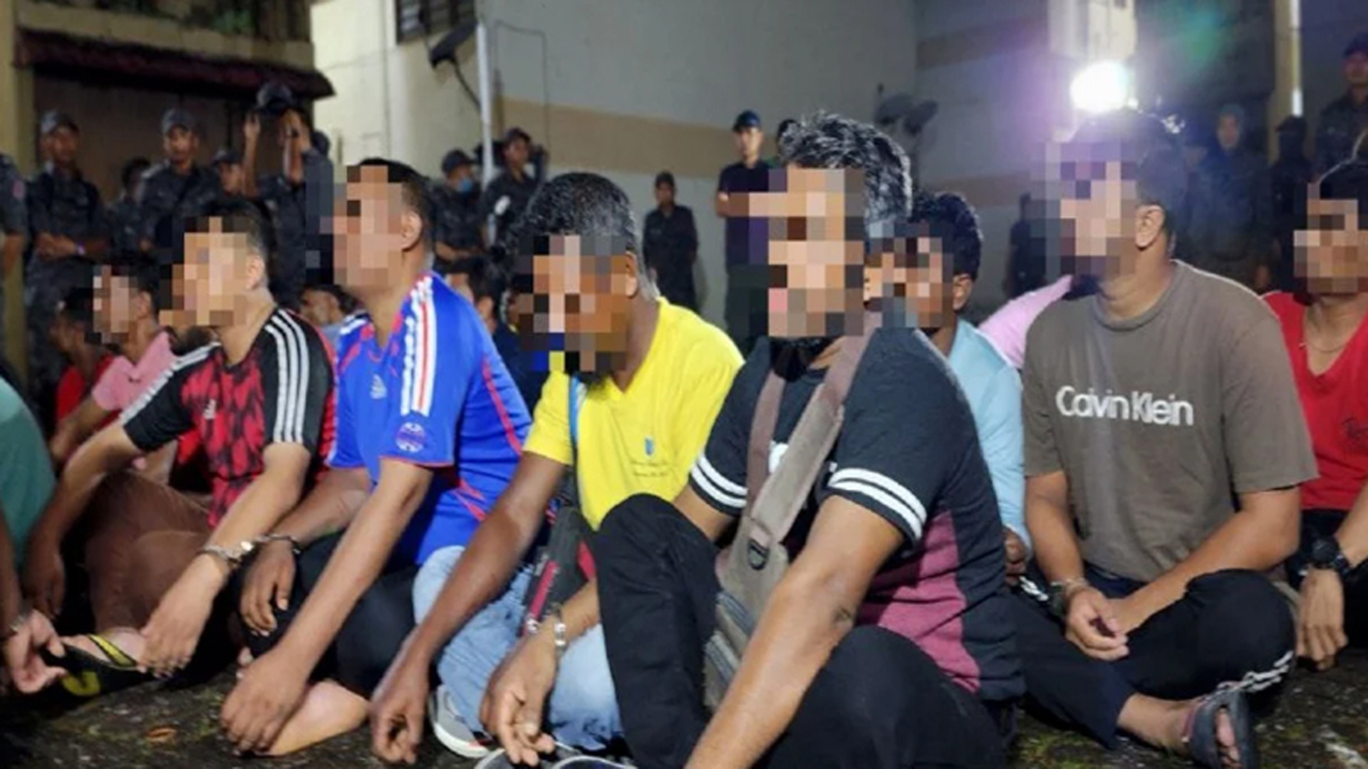 মালয়েশিয়ায় ৪০ বাংলাদেশিসহ আটক ৫১