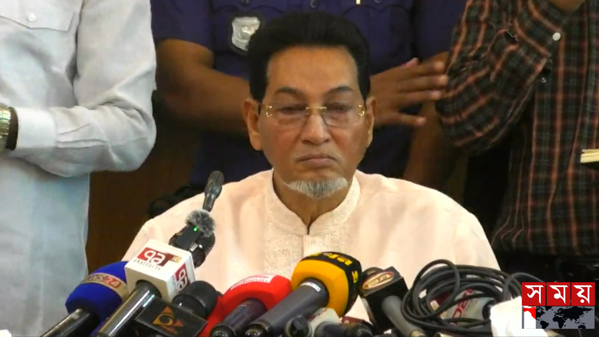 যে অধ্যাদেশ পাস হয়নি সেগুলো রিভিউ করার প্রক্রিয়া চলছে: চিফ হুইপ মনি
