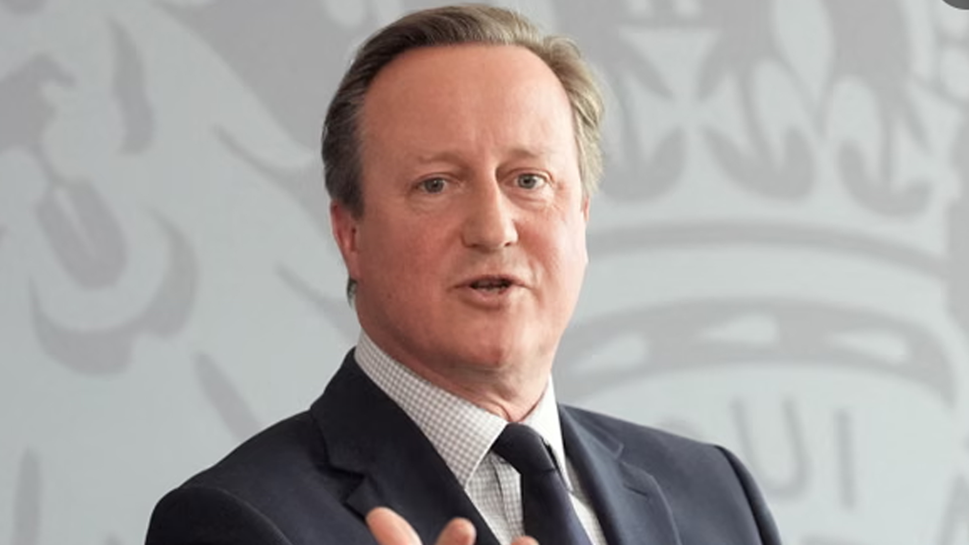 নিজের প্রোস্টেট ক্যানসারের কথা প্রকাশ করলেন সাবেক ব্রিটিশ প্রধানমন্ত্রী