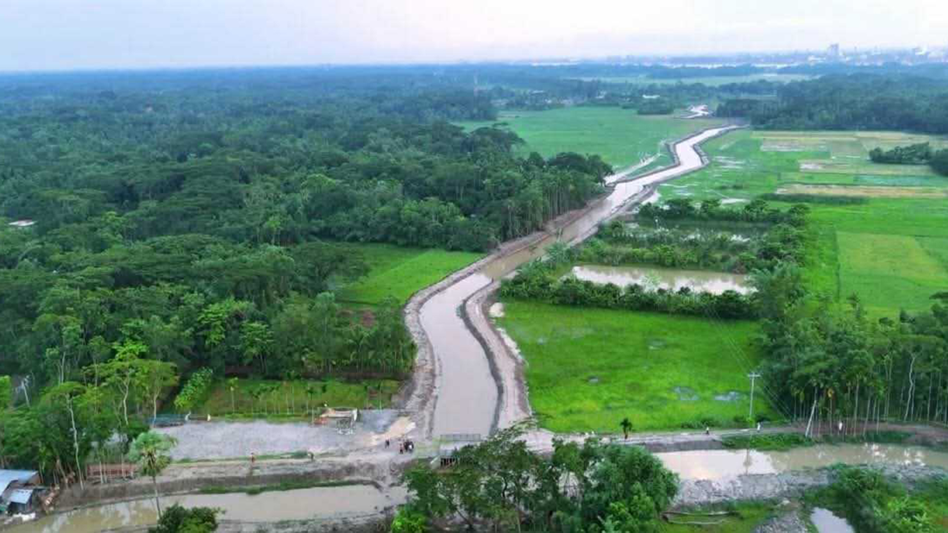 মরা খালগুলোতে ফিরেছে প্রাণ, এক জমিতে মিলবে তিন ফসল