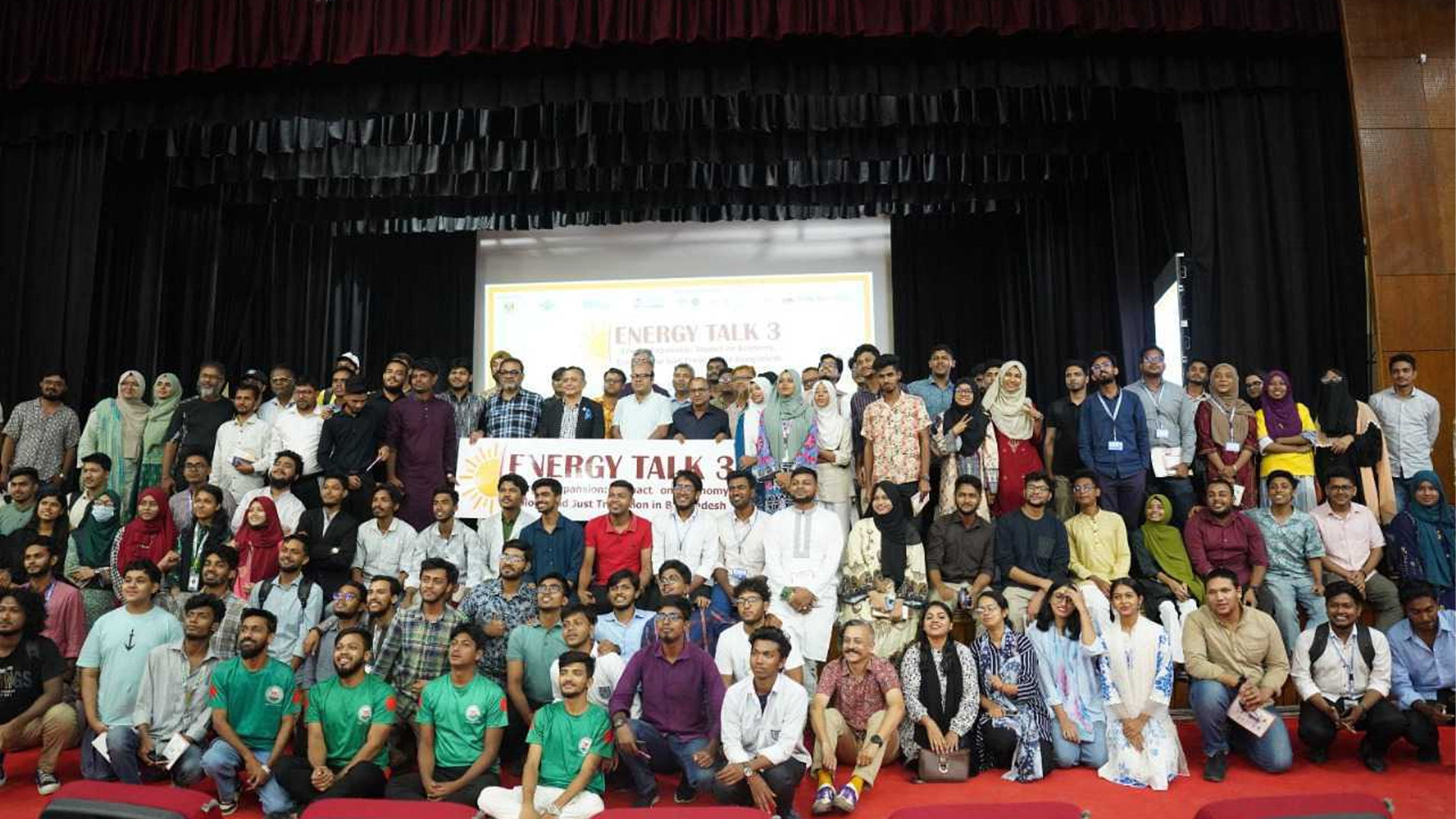 চট্টগ্রামে এনার্জি টক-৩: টেকসই জ্বালানি রূপান্তরের ওপর জোর