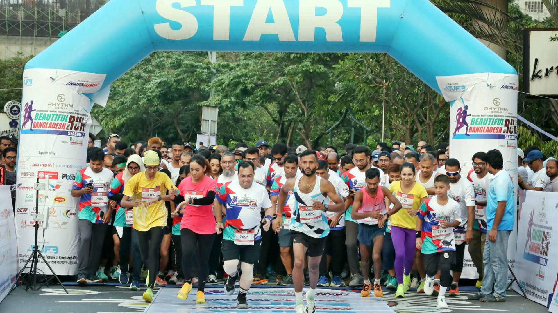 হাতিরঝিলে ‘বিউটিফুল বাংলাদেশ রান’, প্রায় হাজার দৌড়বিদের অংশগ্রহণ