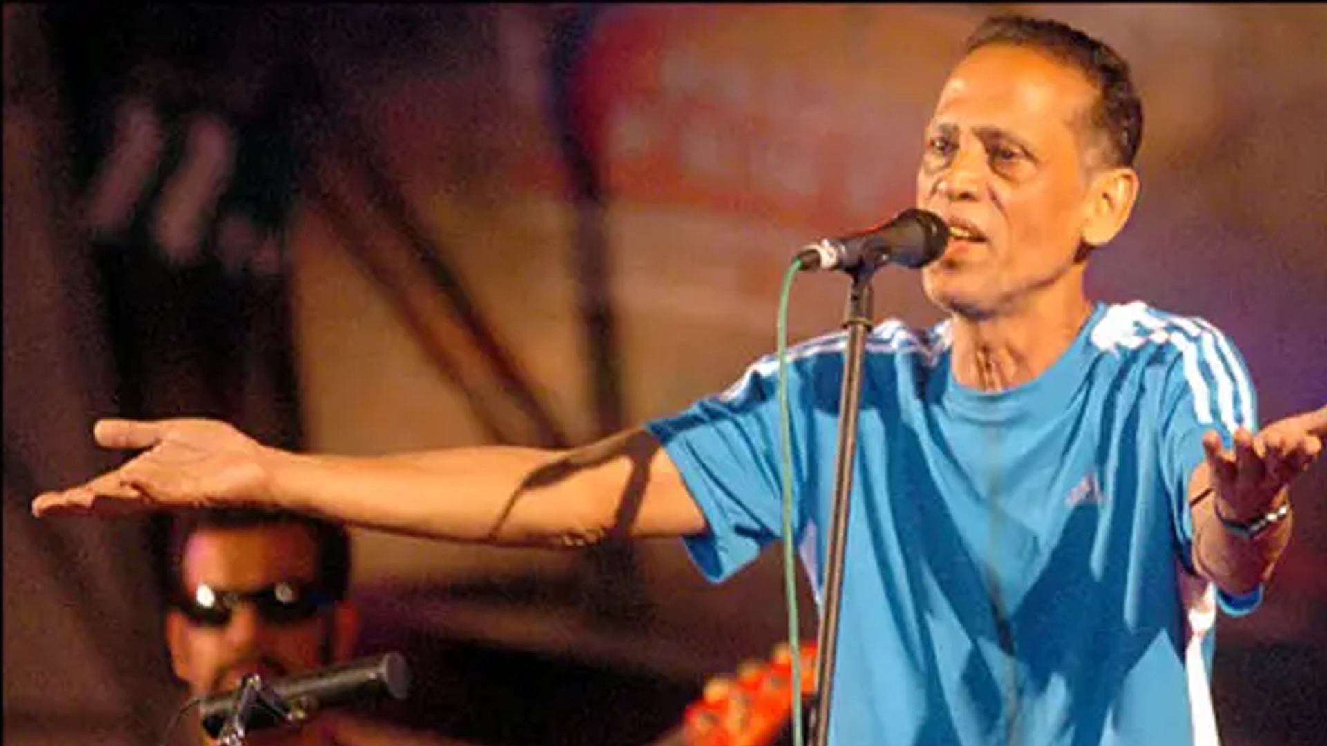 আজ পপ গুরুর প্রয়াণ দিবস