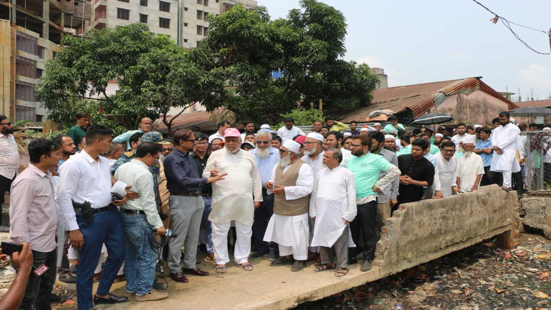 চট্টগ্রামের জলাবদ্ধতা মানবসৃষ্ট সমস্যা: উপদেষ্টা