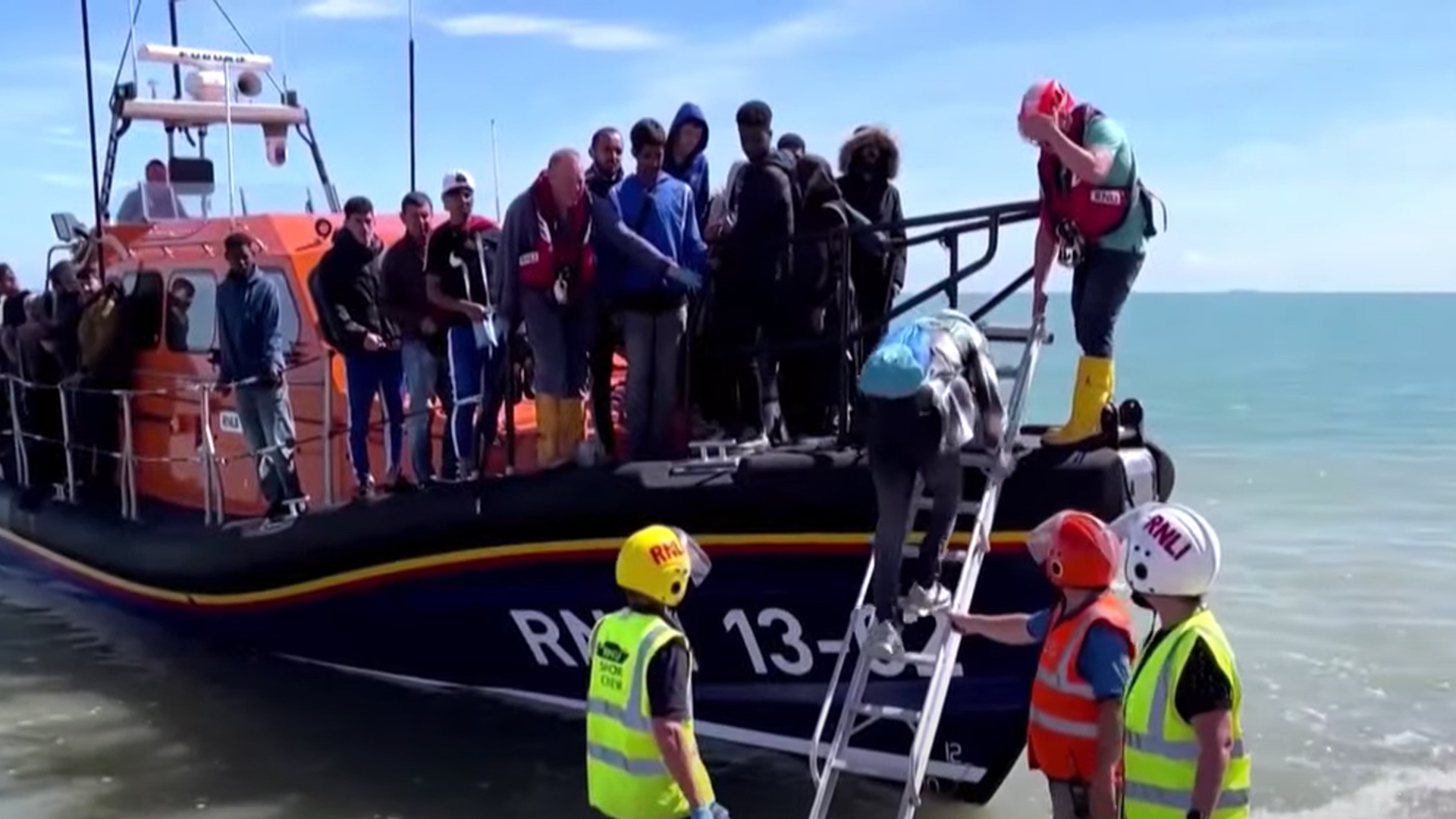 Eng chiroyli porno yulduzlarning seks foto galereyasi Rita Interns xxx