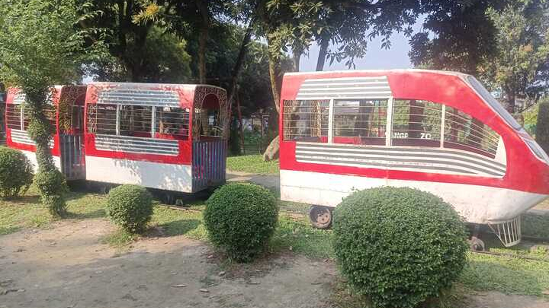 রংপুরে শিশু পার্কের মিনি ট্রেনের চাপায় শিশুর মৃত্যু; ডেথ সার্টিফিকেটও নেয়নি পরিবার