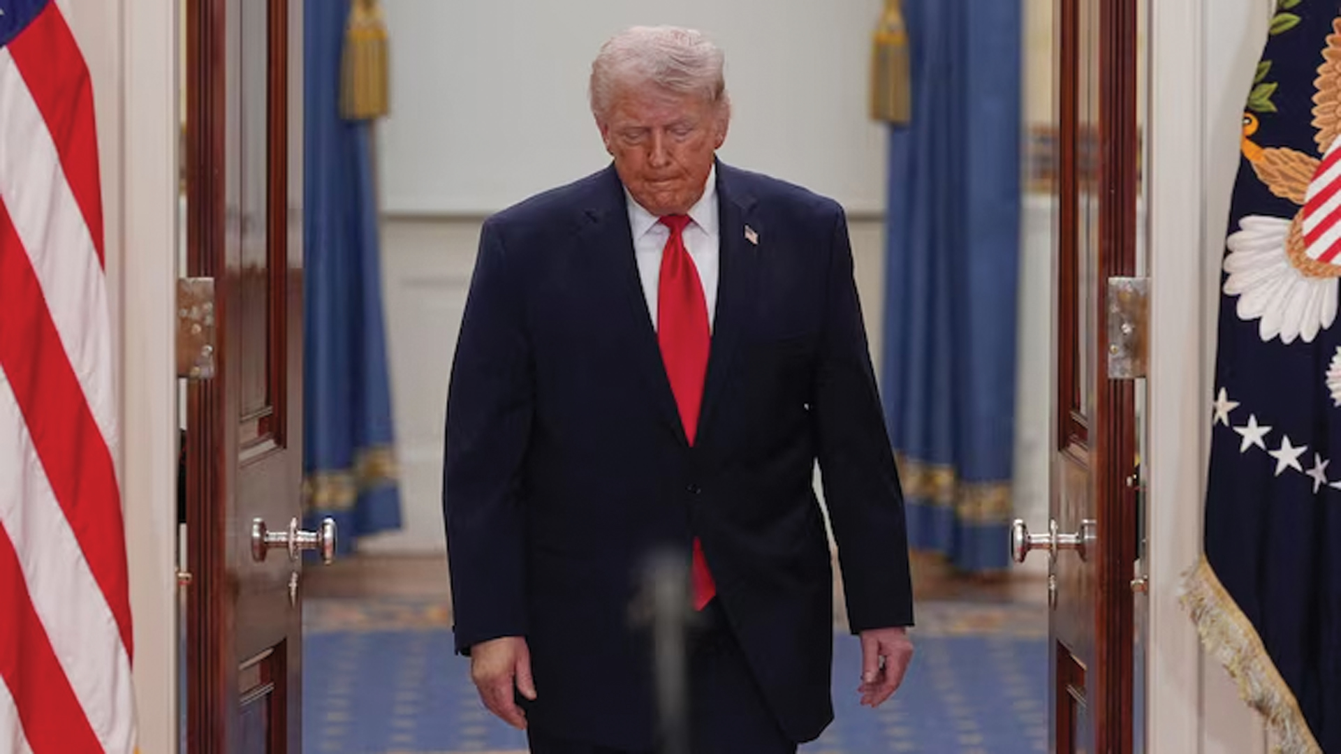 হরমুজ প্রণালীতে ‘মাইন সরানোর’ কাজ শুরু করেছে মার্কিন বাহিনী: ট্রাম্প