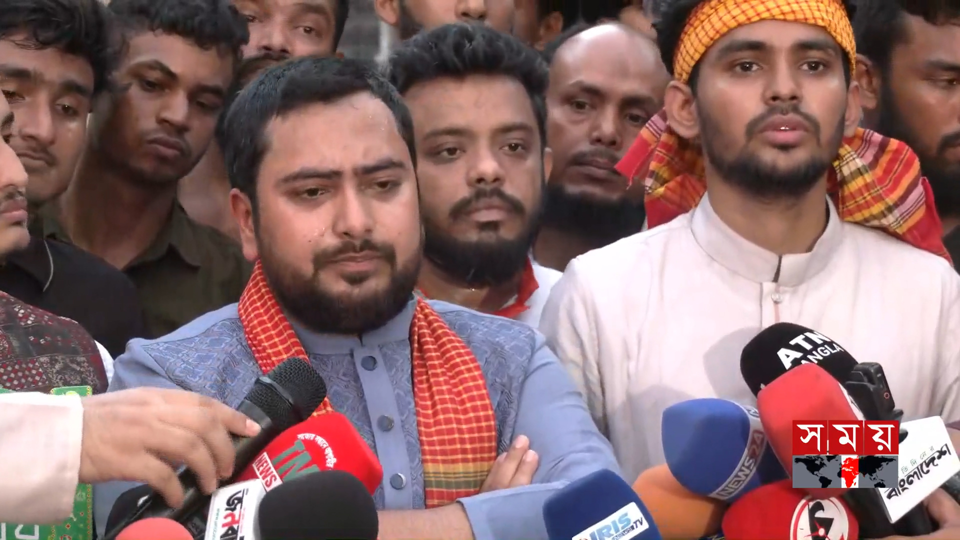 সরকারকে জনগণের সব বকেয়া বুঝিয়ে দেয়ার আহ্বান নাহিদের