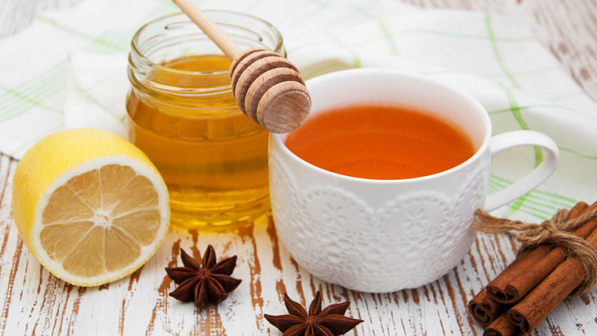 সর্দি-কাশি দূর করবে ঘরে বানানো বিশেষ এই পানীয়