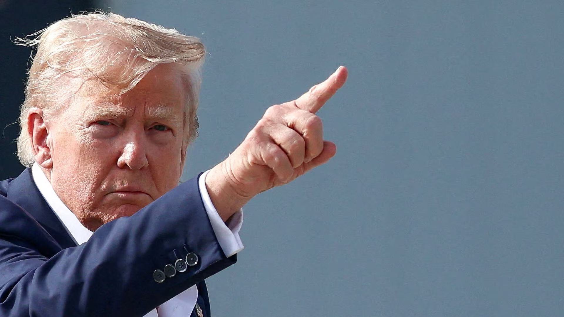 ন্যাটোর সহায়তা পায়নি বলে ব্যয় ব্যয় কমিয়ে আনার ইঙ্গিত ট্রাম্পের