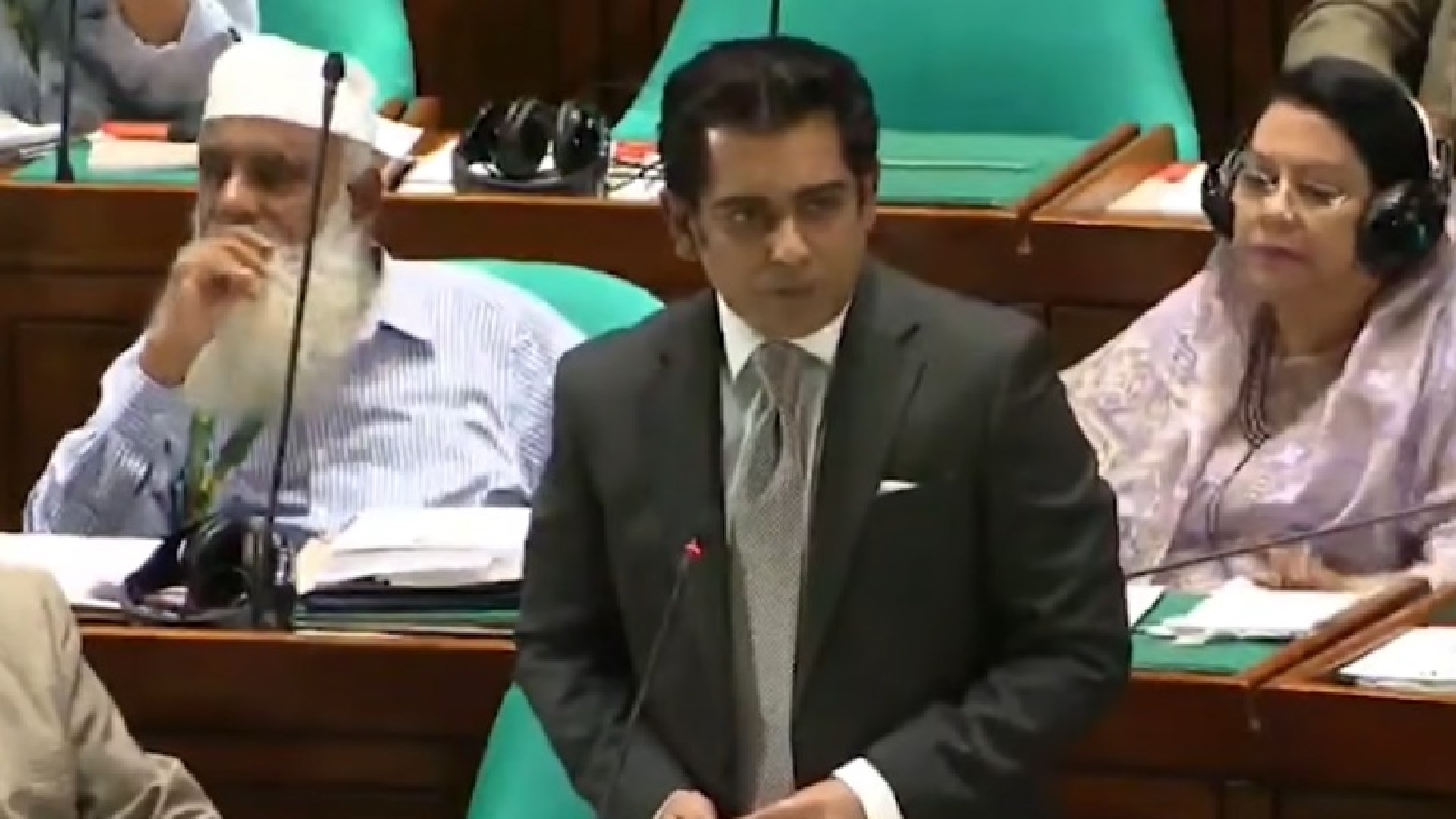 ‘সংস্কার’ এবং ‘সংশোধন’ শব্দে জাতিকে বিভ্রান্ত করা হচ্ছে, সংসদে পার্থ