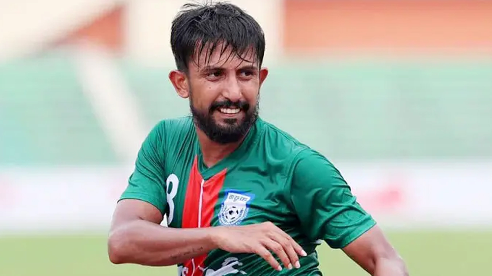 সব ধরনের ফুটবল থেকে অবসরে যাচ্ছেন জাতীয় দলের সাবেক অধিনায়ক