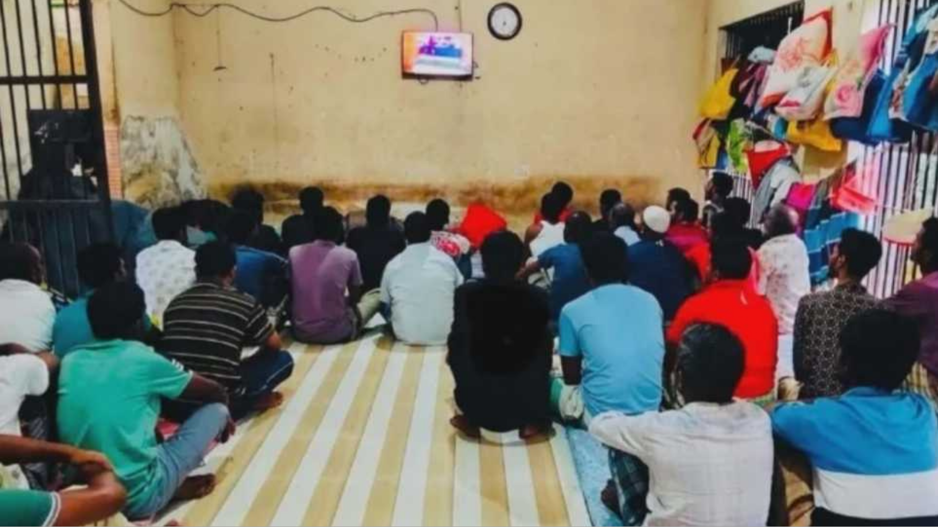 টাঙ্গাইলে বিশ্বকাপ খেলা দেখতে পারবেন কারাবন্দিরাও
