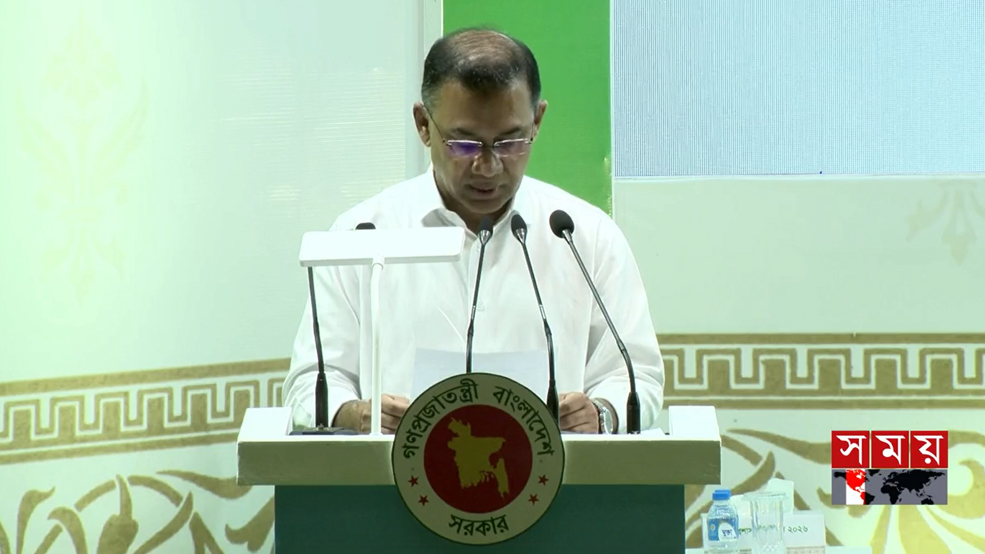 যেকোনো স্থানে দায়িত্ব পালনে ডিসিদের প্রস্তুত থাকতে বললেন প্রধানমন্ত্রী
