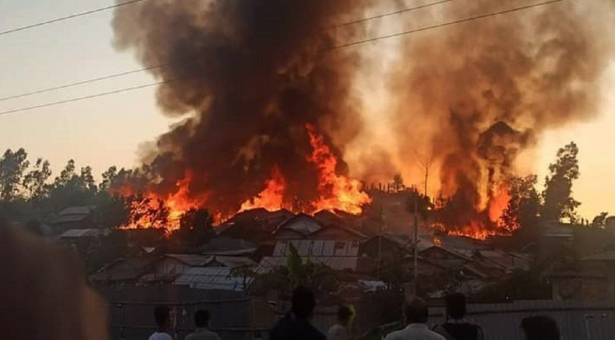 Fire destroys 1,200 Rohingya homes, 30,000 homele...