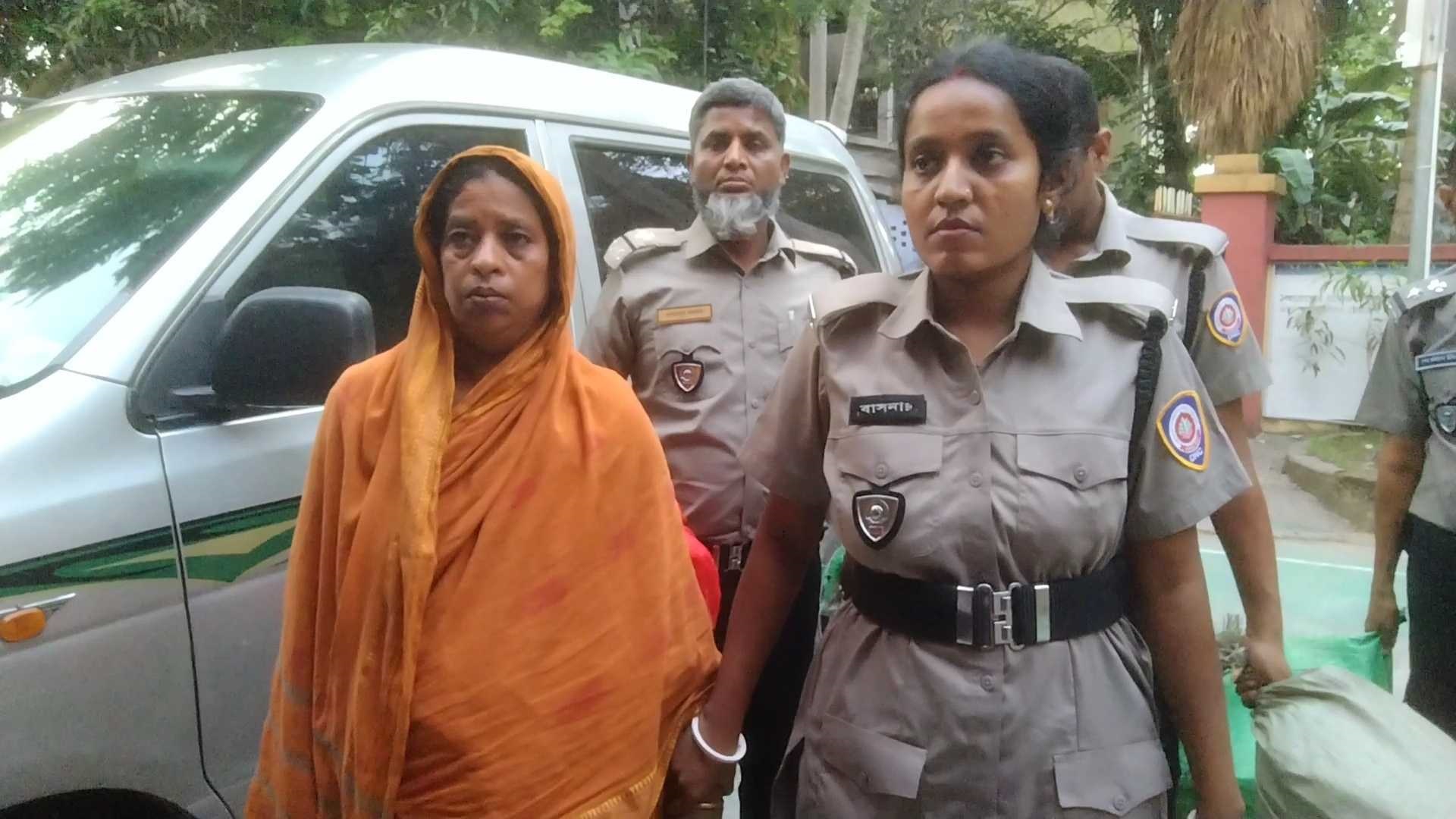 নড়াইলে বসতঘরে মিলল ১৯ প্যাকেট গাঁজা, নারী আটক