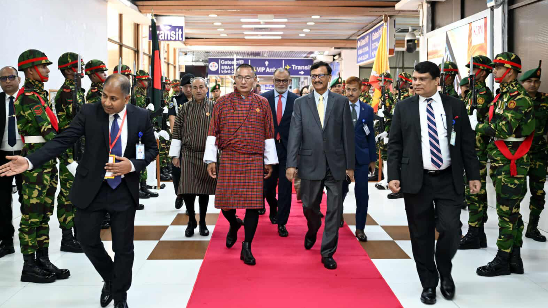 ঢাকা ছাড়লেন ভুটানের প্রধানমন্ত্রী