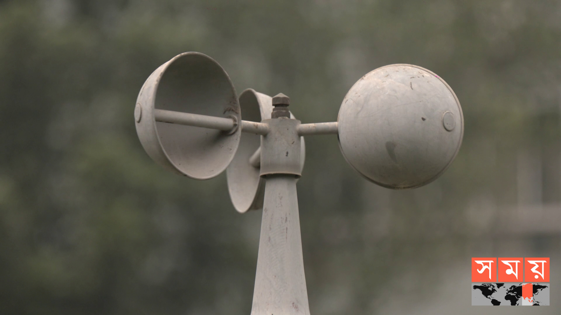 লঘুচাপ ঘনীভূত হয়ে নিম্নচাপে রূপ নেয়ার শঙ্কা, বাড়তে পারে বৃষ্টিপাতের প্রবণতা