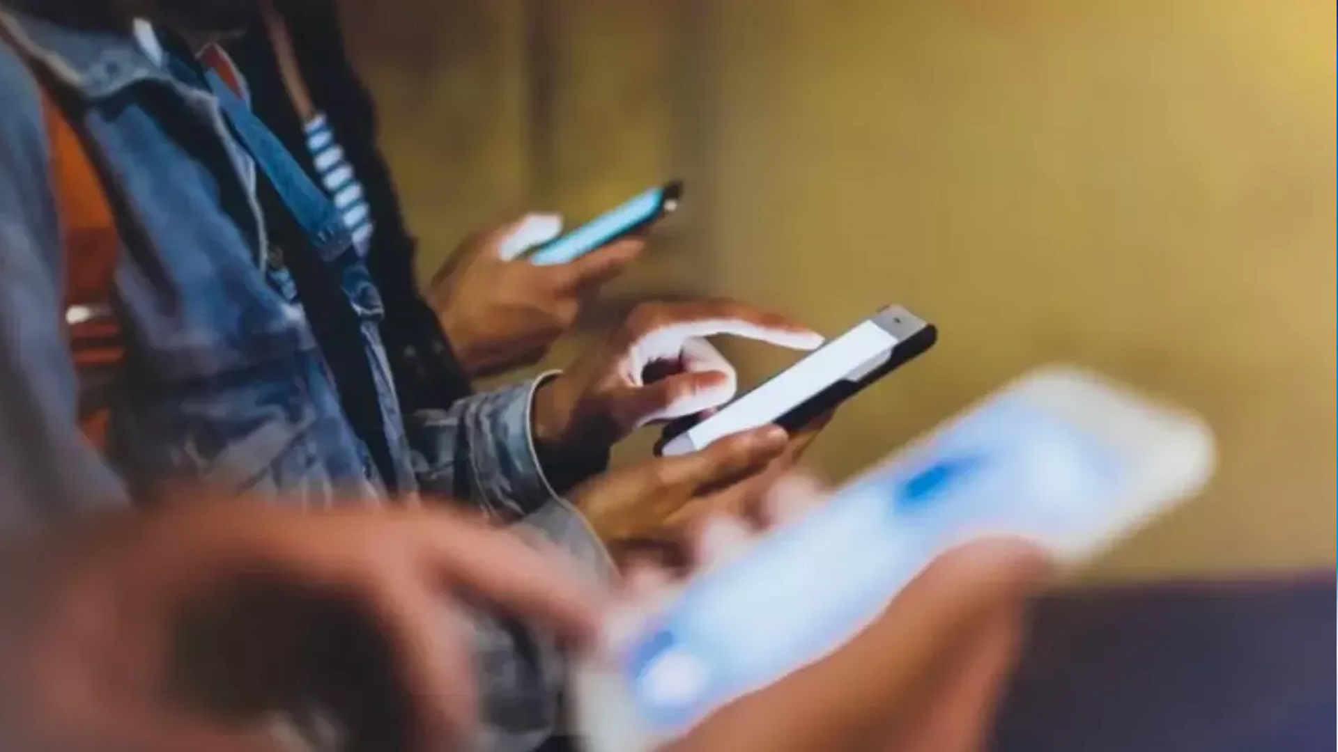 যে ৩ ধরনের ফোন বন্ধে কঠোর সরকার