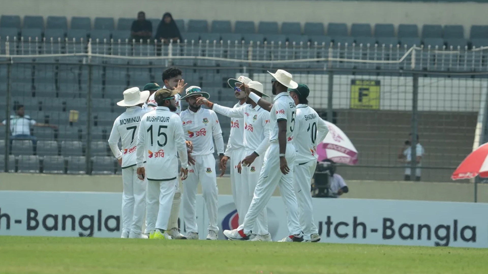 শেষ বিকেলে নাহিদ ঝড়ে কুপোকাত পাকিস্তান,  সিরিজে এগিয়ে বাংলাদেশ