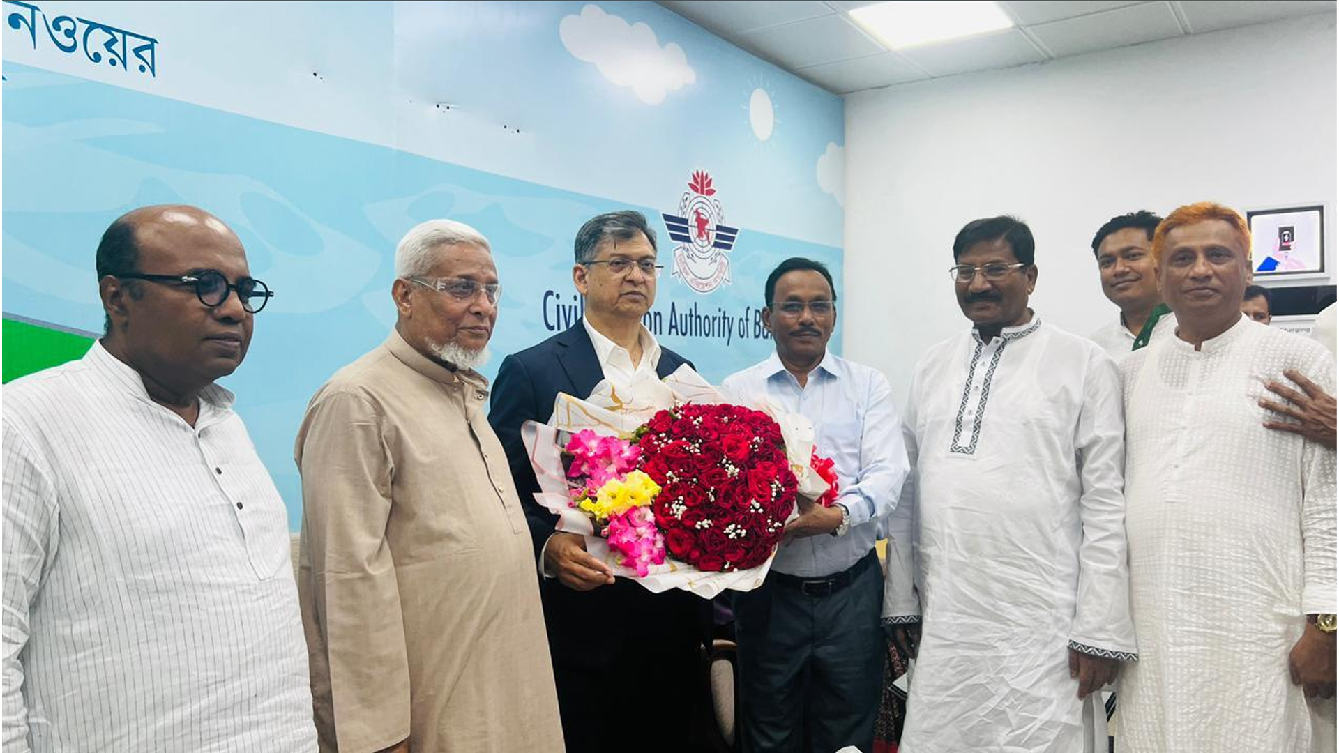 ঈদ উদযাপনে কক্সবাজারে স্বরাষ্ট্রমন্ত্রী সালাহউদ্দিন আহমদ