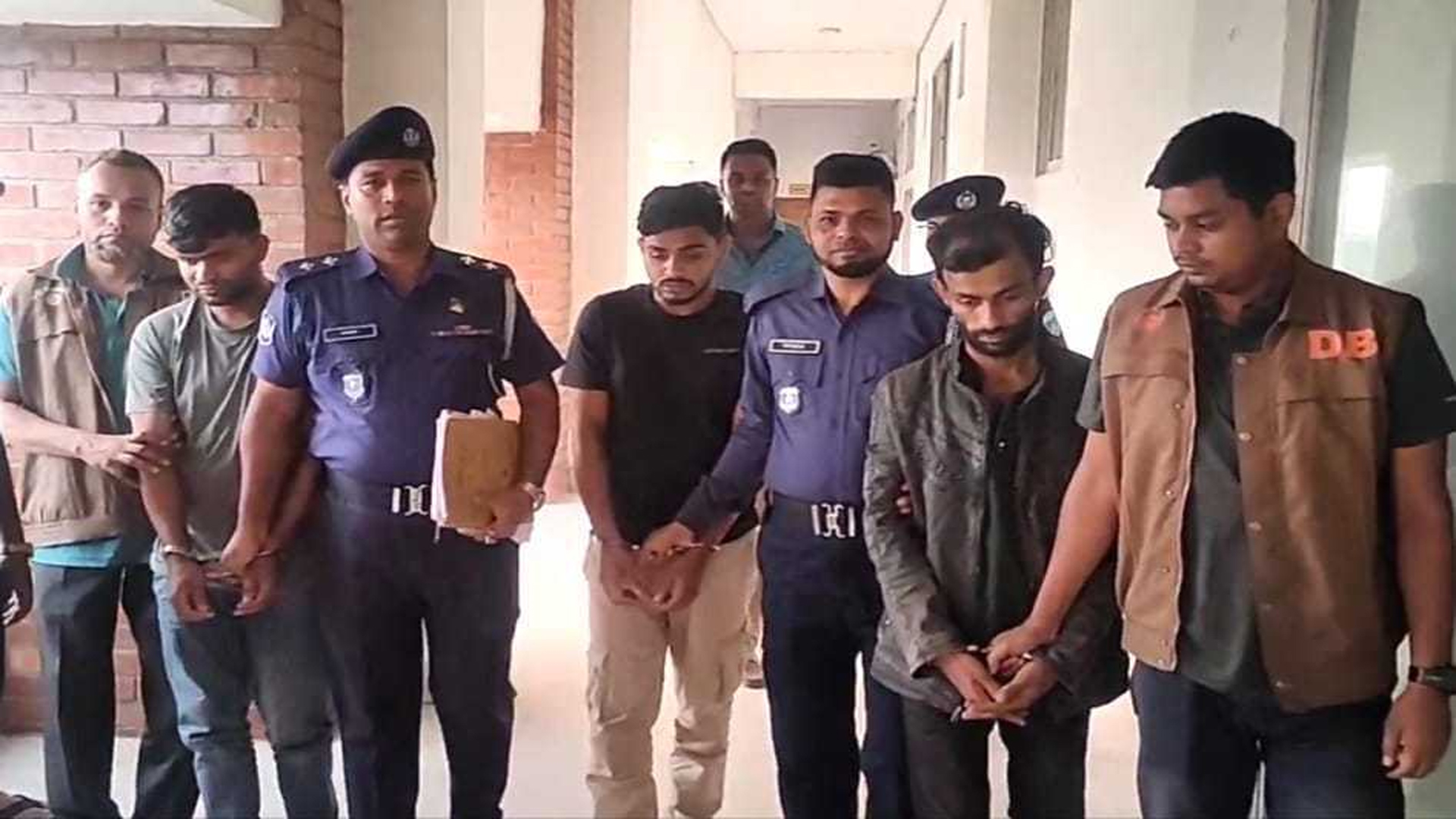 ছিনতাইয়ের উদ্দেশ্যেই স্বর্ণ ব্যবসায়ী হিরালালকে হত্যা, দাবি পুলিশের