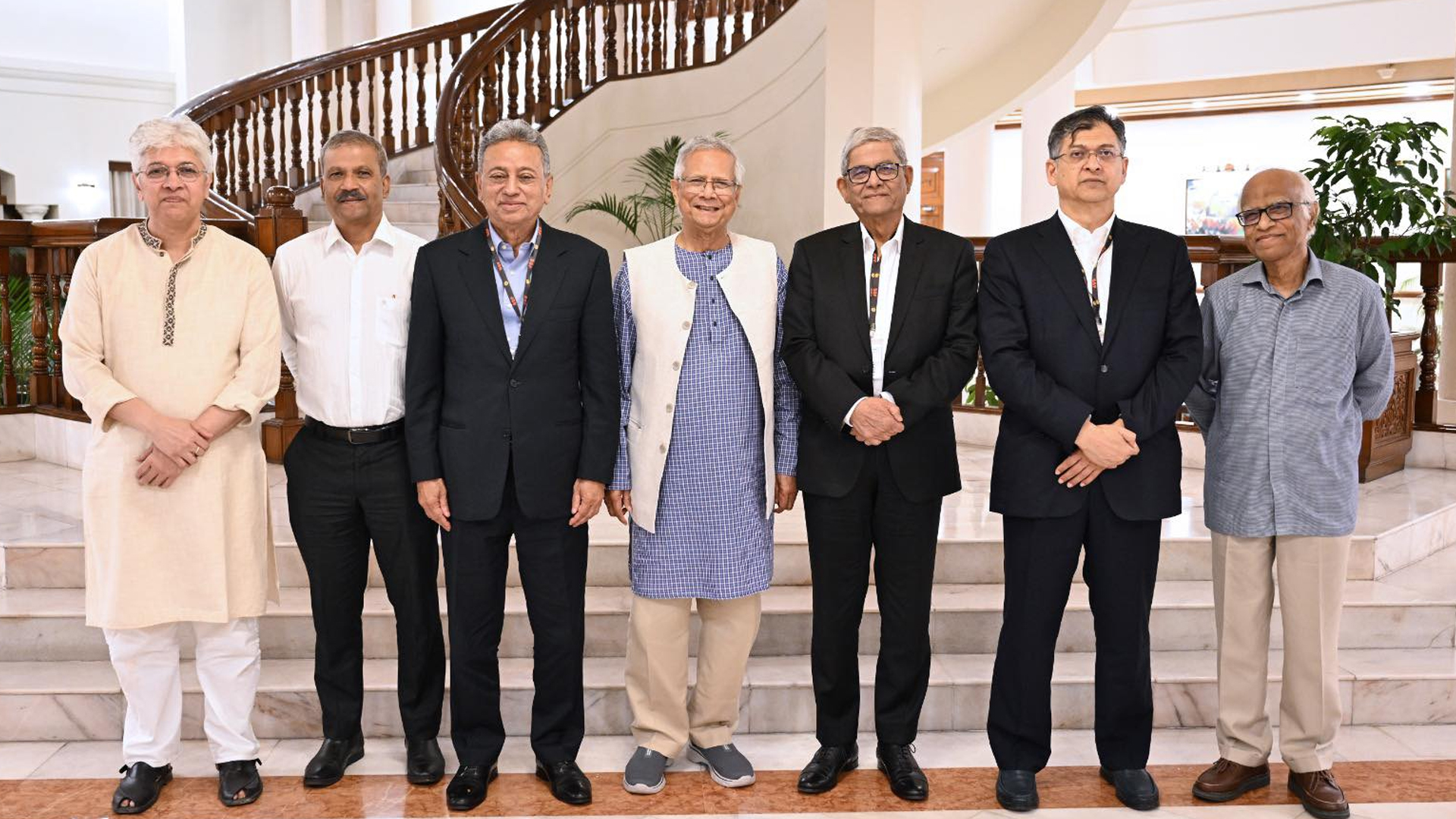 নির্বাচনের প্রস্তুতি নিয়ে বিএনপি নেতাদের সঙ্গে প্রধান উপদেষ্টার বিশদ আলোচনা