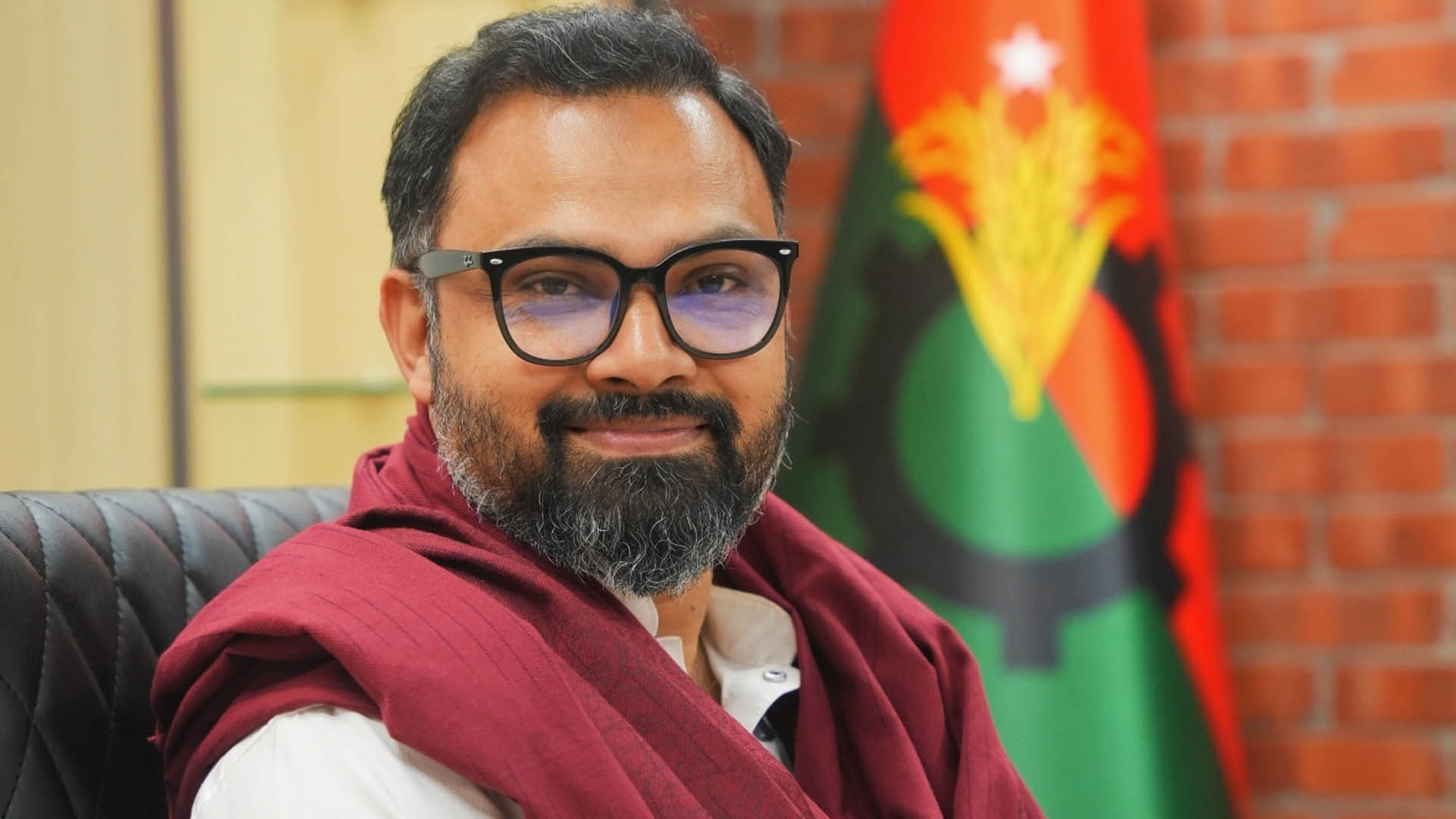 সাকিব-মাশরাফীর ব্যাপারে নমনীয় ক্রীড়া প্রতিমন্ত্রী