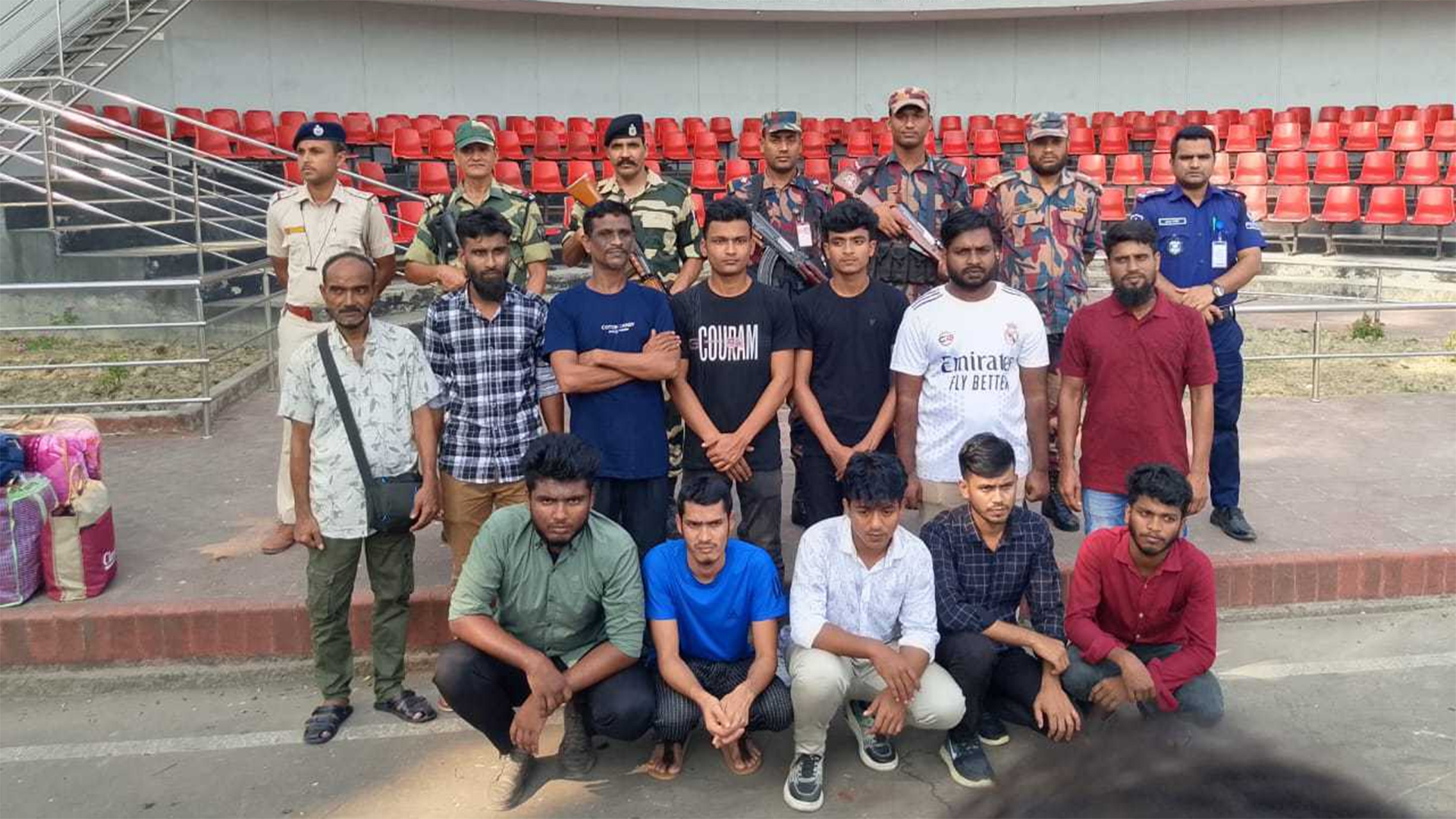 দুর্ঘটনার পর ৮ মাস ভারতে আটকে থাকা ১২ নাবিকের স্বদেশ প্রত্যাবর্তন