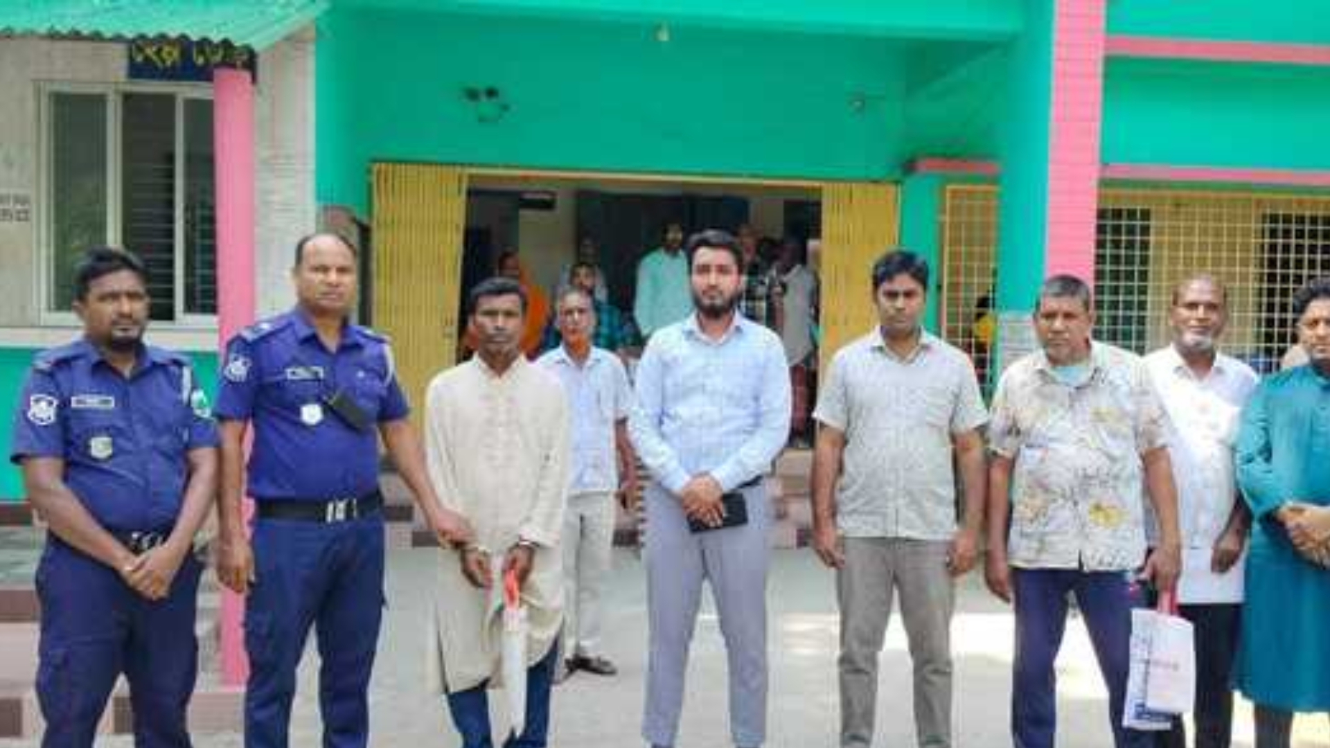 ভুয়া ওয়ারিস ব্যবহার করে অন্যের জমি নামজারি, একজনের ৩ দিনের কারাদণ্ড