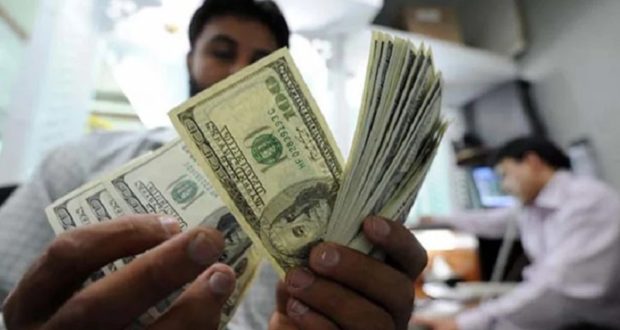 যে কারণে আমিরাত থেকে কমছে রেমিট্যান্স প্রবাহ