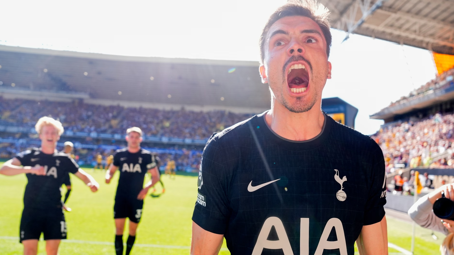 ১৫ ম্যাচের খরা কাটিয়ে ২০২৬ সালে প্রথম জয় পেল টটেনহ্যাম