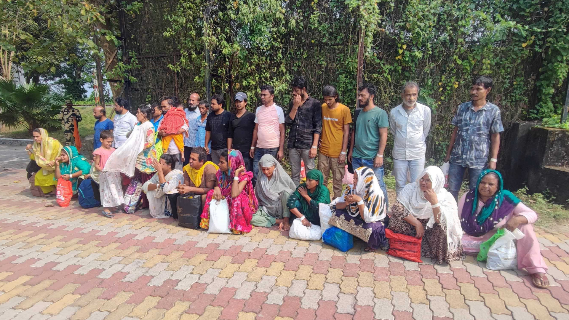 ভারতে আটক ৩১ বাংলাদেশিকে ফেরত দিল বিএসএফ